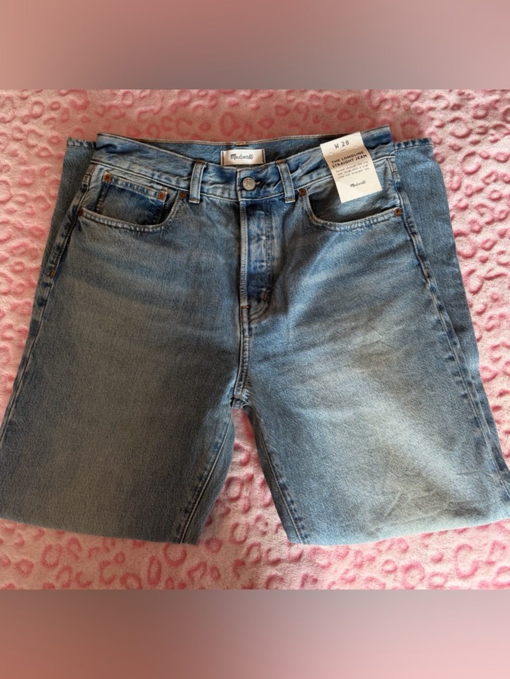 NWT Madewell Faded Light Blue Straight Jeans Leg.
Women’s Size: 28 - Picture 4 of 10
